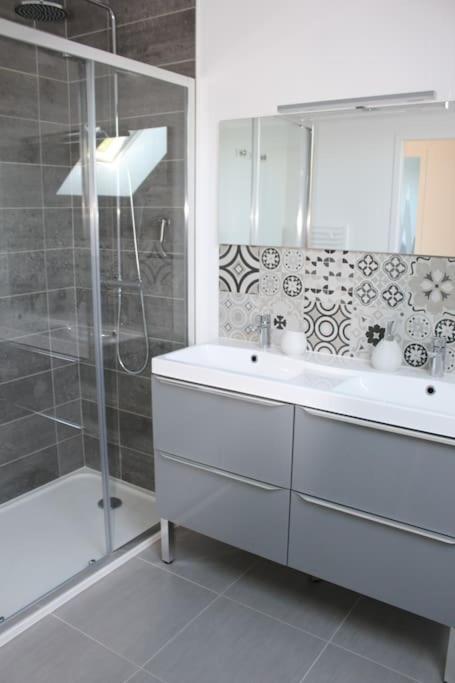 T4 Meuble De 105M2 Axe Annecy-Geneve Apartamento Saint-Martin-Bellevue Exterior foto